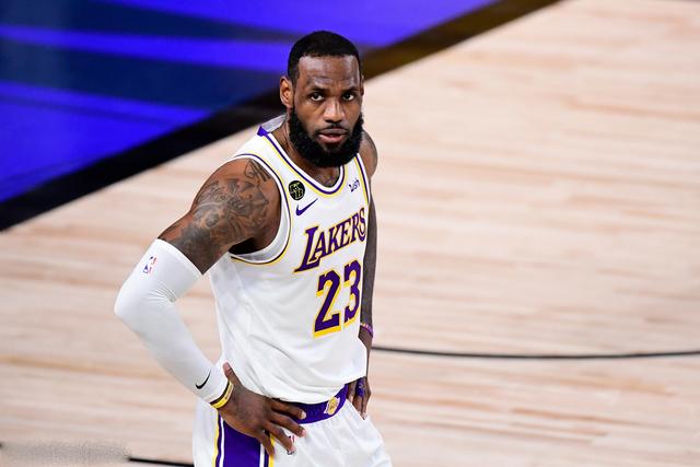 12秒75，美国新星萨普打破尘封14年110米栏世界纪录；此前纪录系梅里特2012年创造